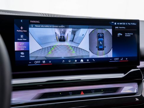 Certified 2025 BMW 540i xDrive image 24