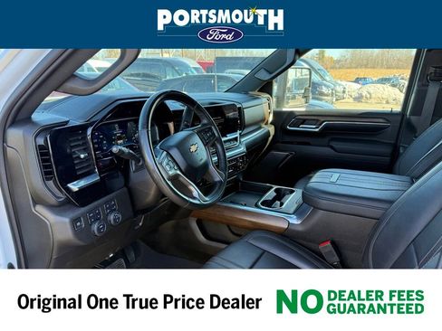 Used 2024 Chevrolet Silverado 2500 High Country w/ Z71 Off-Road Package image 4
