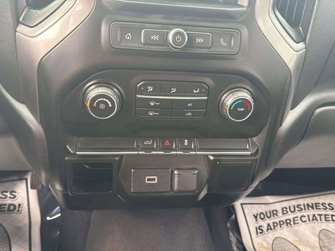 Used 2019 Chevrolet Silverado 1500 Custom w/ Custom Convenience Package image 14