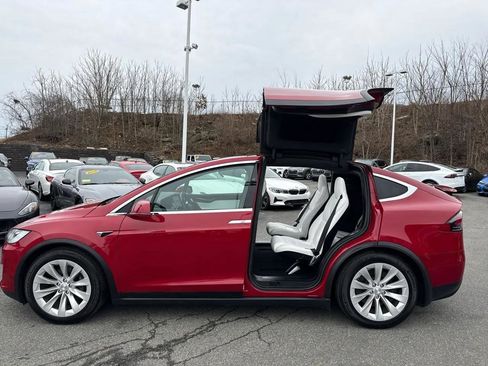 Used 2020 Tesla Model X Long Range image 13