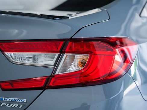 Used 2022 Honda Accord Sport image 6