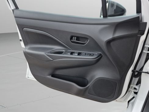 Used 2020 Nissan Versa S FWD image 22