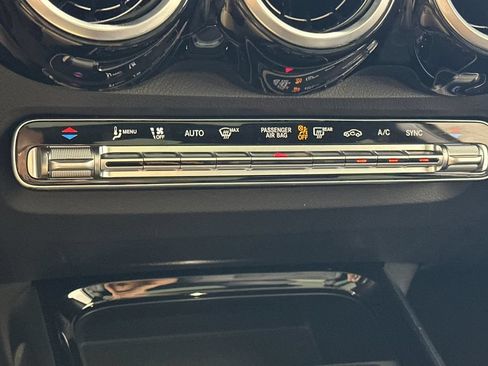 Certified 2026 Mercedes-Benz GLB 250 4MATIC image 25