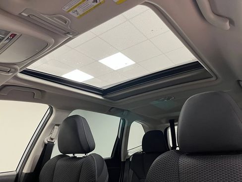 Used 2022 Subaru Forester Premium AWD/4WD image 42
