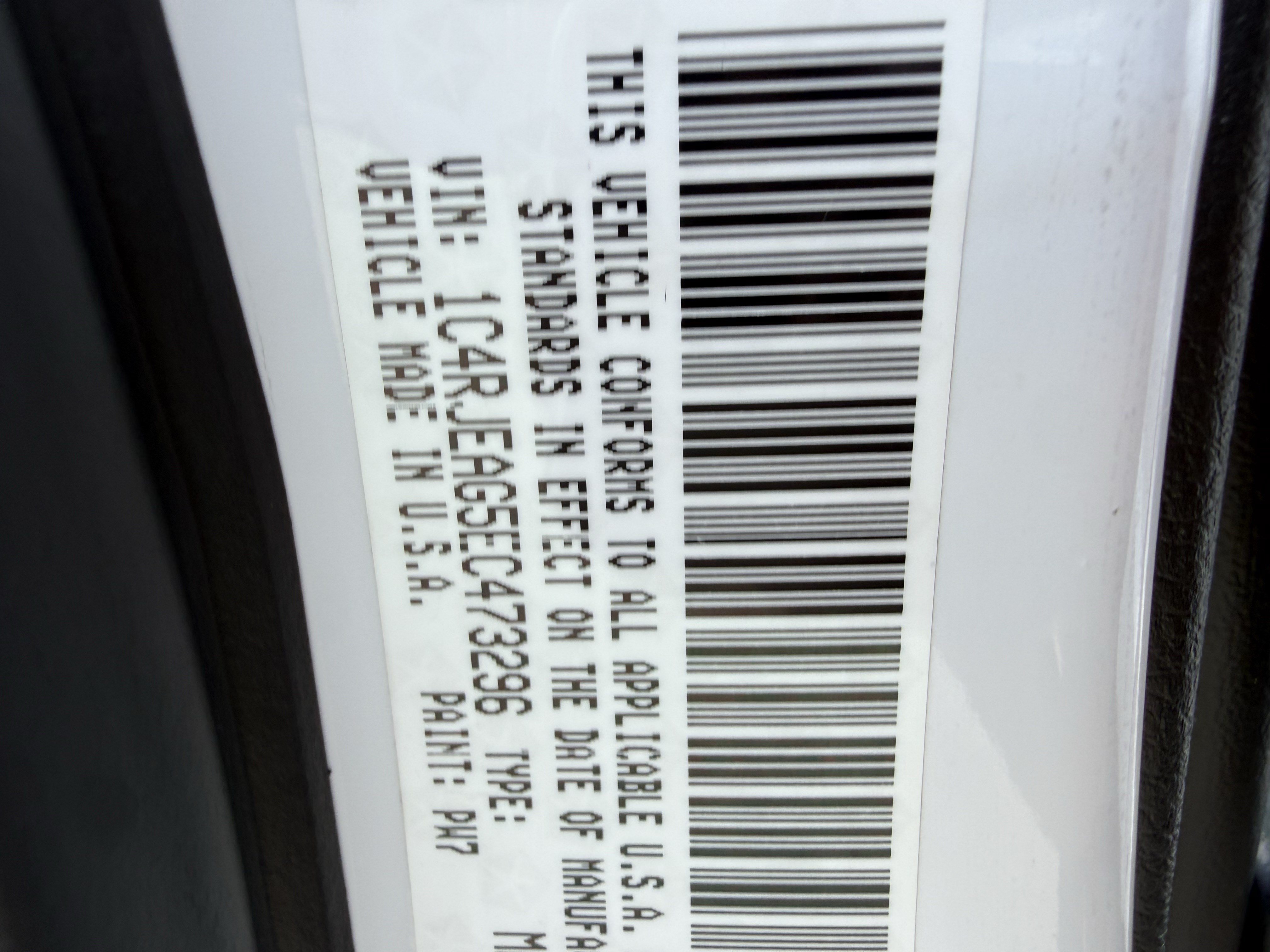 Used 2014 Jeep Grand Cherokee Laredo w/ Quick Order Package 23E RWD image 32