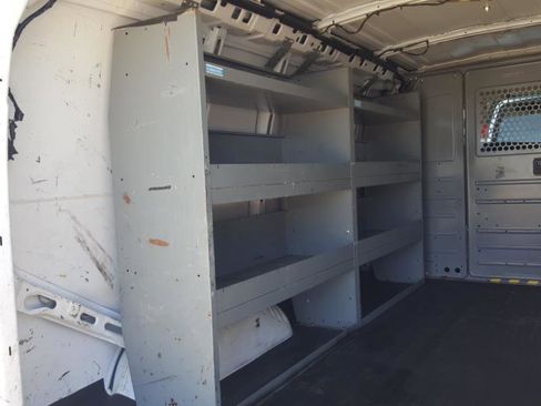 Used 2016 Chevrolet Express 2500 image 11