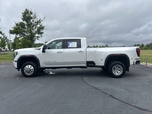 Used 2025 GMC Sierra 3500 Denali w/ Denali Reserve Package AWD/4WD image 6