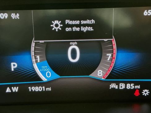 Used 2023 Volkswagen Tiguan SE R-Line image 21