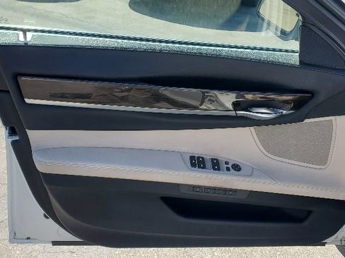 Used 2012 BMW 740Li image 13