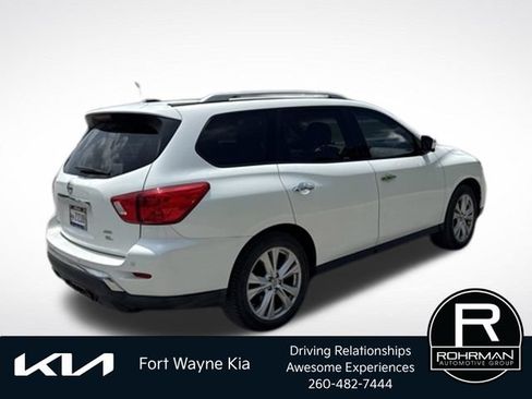 Used 2018 Nissan Pathfinder SL w/ SL Premium Package AWD/4WD image 6