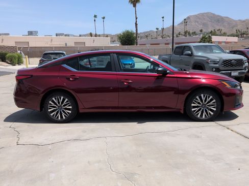 New 2026 Nissan Altima 2.5 SV FWD image 5