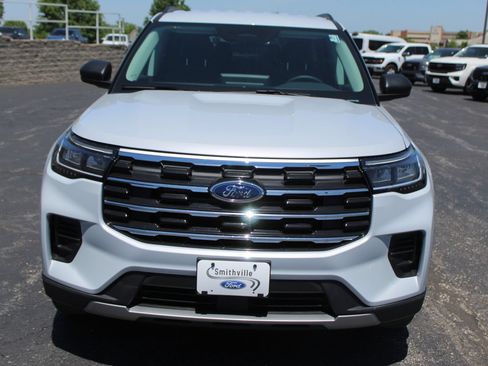 New 2026 Ford Explorer Active AWD/4WD image 9