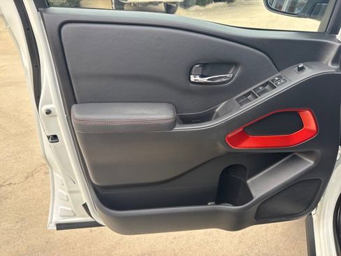 Used 2022 Nissan Frontier Pro-X image 4