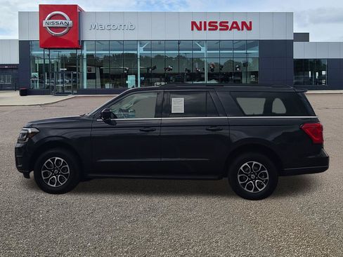 Used 2024 Ford Expedition Max XLT AWD/4WD image 4