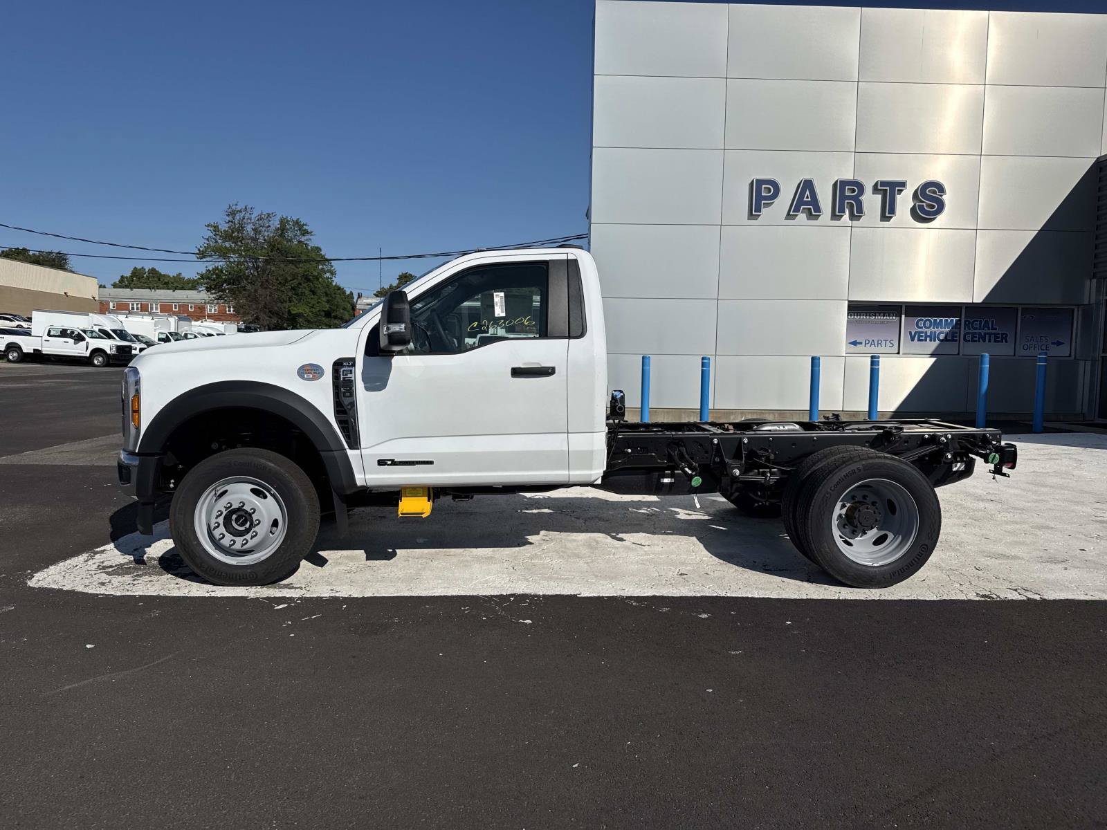 New 2026 Ford F550 4x4 Regular Cab Super Duty w/ XLT Value Package image 6