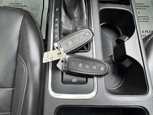 Used 2019 Ford Escape Titanium w/ U9j03 - Titanium Tow Package image 22