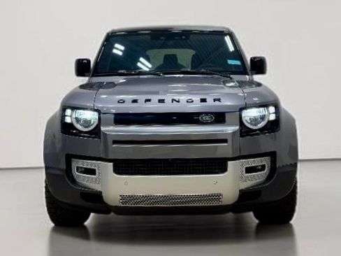 Used 2022 Land Rover Defender 110 S AWD/4WD image 9