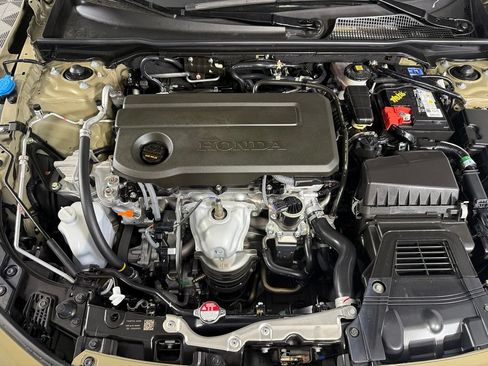 Used 2025 Honda Civic Sport image 32