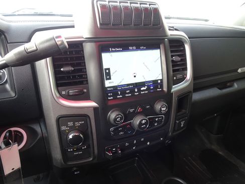 Used 2018 RAM 2500 Power Wagon w/ Luxury Group image 22