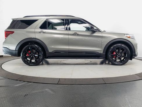Used 2020 Ford Explorer ST w/ ST Street Pack AWD/4WD image 33