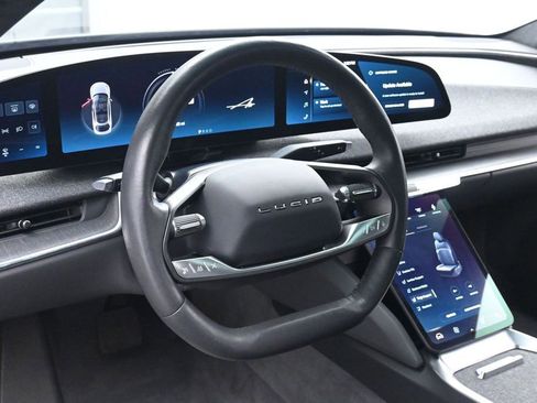Used 2024 Lucid Air Touring AWD/4WD image 28