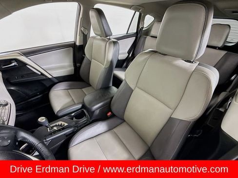 Used 2015 Toyota RAV4 Limited image 5