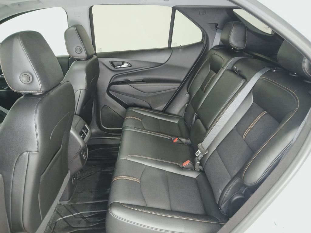 Used 2024 Chevrolet Equinox Premier AWD/4WD image 12