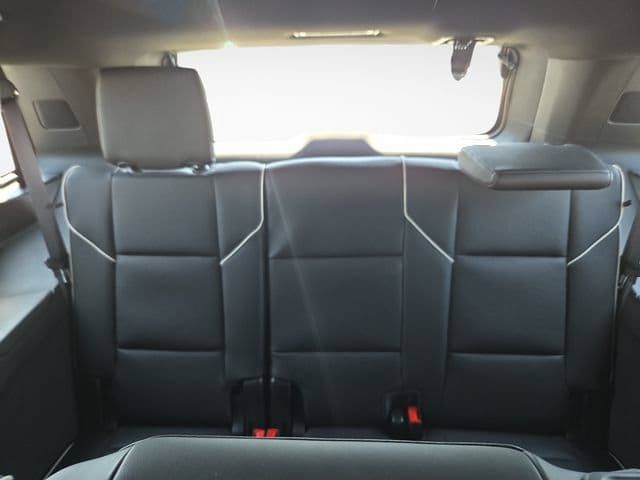Certified 2024 Cadillac Escalade Premium Luxury AWD/4WD image 13