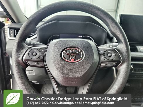 Used 2024 Toyota RAV4 XLE image 22