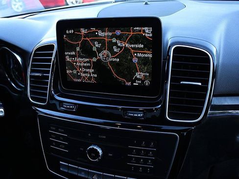 Used 2019 Mercedes-Benz GLE 400 4MATIC image 27