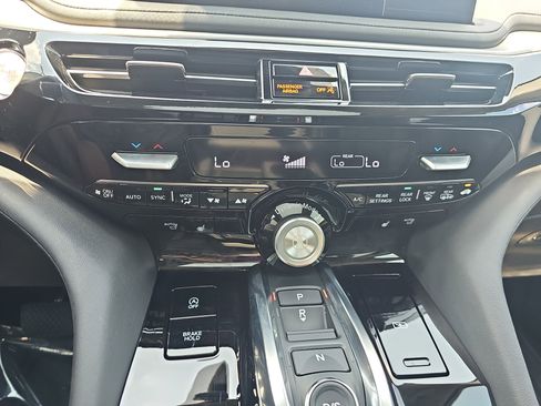 Used 2025 Acura MDX FWD w/ Technology Package image 22