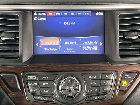Used 2017 Nissan Pathfinder Platinum w/ Cargo Package image 16