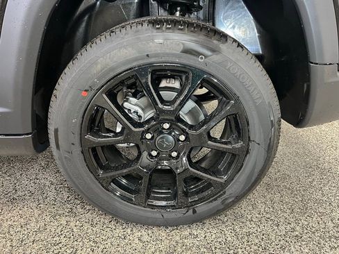 New 2026 Jeep Compass Latitude AWD/4WD image 20