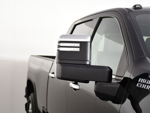 Used 2024 Chevrolet Silverado 3500 High Country w/ High Country Premium Package AWD/4WD image 14