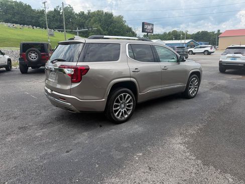Used 2023 GMC Acadia Denali w/ Denali Ultimate Package FWD image 5