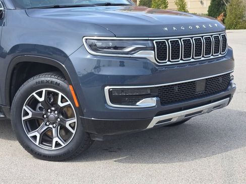 Used 2024 Jeep Wagoneer Series III AWD/4WD image 2