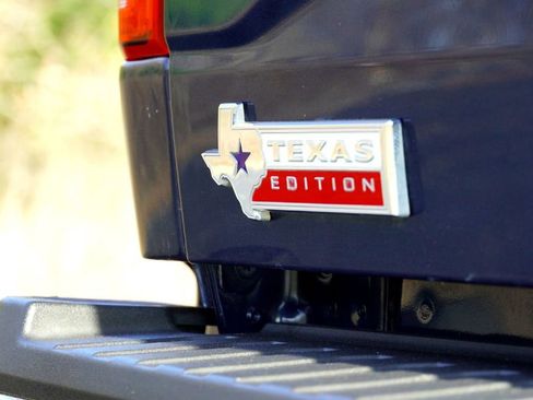 Used 2015 Ford F150 XLT w/ Equipment Group 302A Luxury image 10