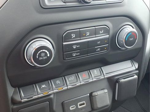 Used 2024 Chevrolet Silverado 1500 Custom AWD/4WD image 8