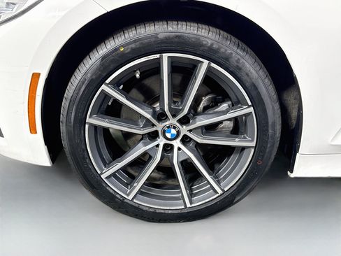 Used 2020 BMW 330i Sedan w/ Driving Assistance Package RWD image 38