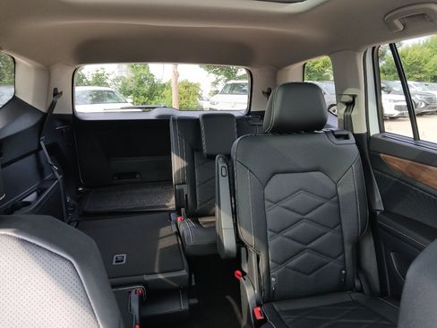 New 2026 Volkswagen Atlas SE FWD image 26