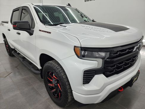 Used 2023 Chevrolet Silverado 1500 RST w/ Redline Edition image 2