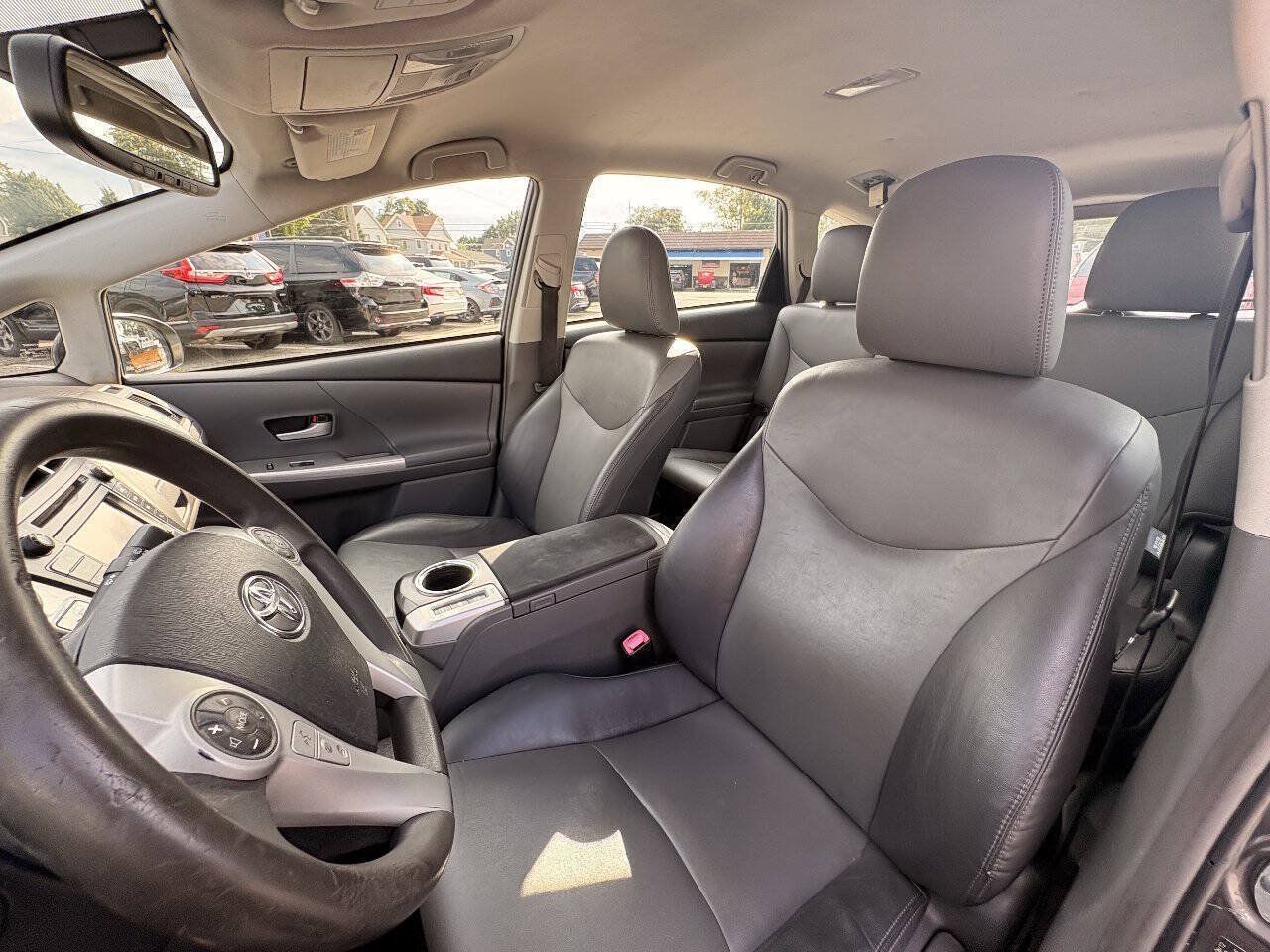 Used 2012 Toyota Prius V Five FWD image 14