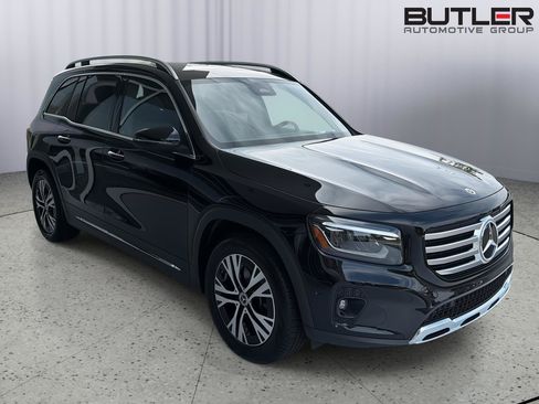 Used 2024 Mercedes-Benz GLB 250 4MATIC image 8