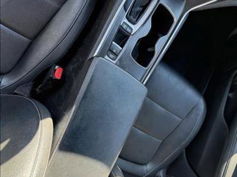 Used 2019 Honda Accord Sport image 13