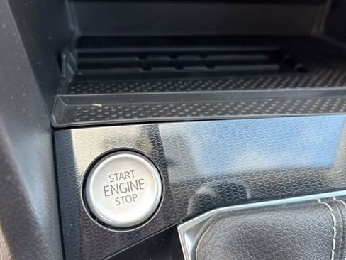 New 2026 Volkswagen Taos SE AWD/4WD image 20