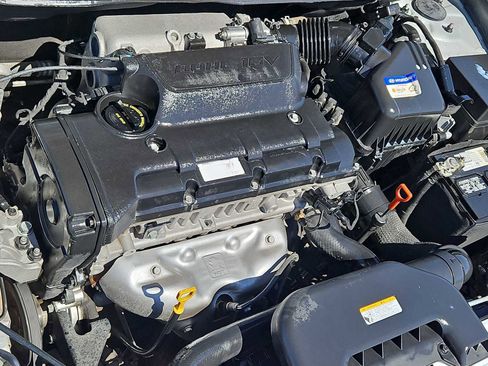 Used 2010 Hyundai Elantra GLS w/ Sunroof Pkg 3 image 14