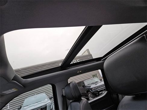 Used 2022 Ford F150 Lariat w/ Equipment Group 502A High image 20