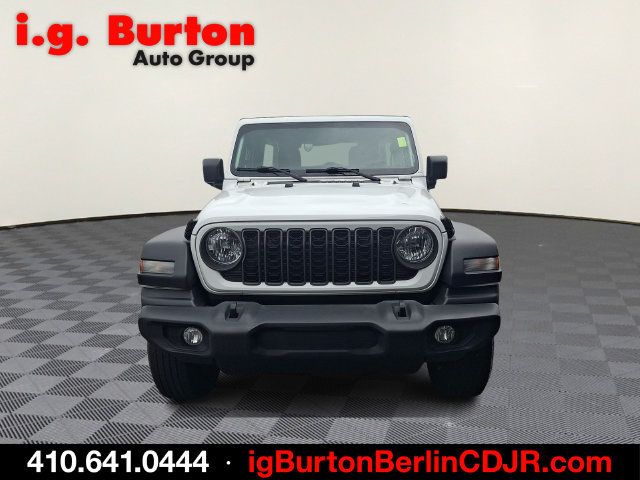 Used 2024 Jeep Wrangler Unlimited Sport AWD/4WD image 2