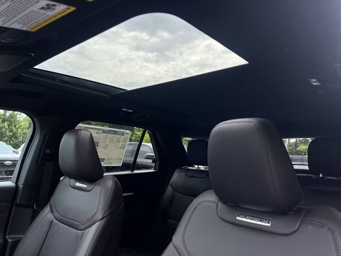 New 2026 Ford Explorer Platinum RWD image 11