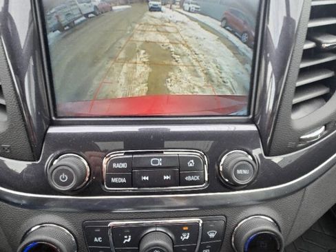 Used 2019 Chevrolet Impala LT w/ Sunroof and Spoiler Package image 32